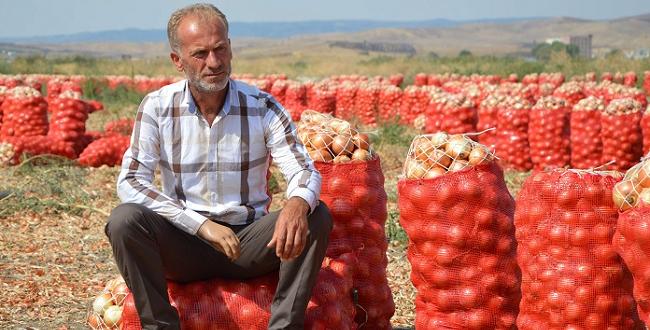ÜNLÜ SOĞANCI CHP’DEN MECLİS ÜYELİĞİNE GİRDİ