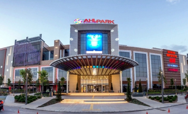 AHL PARK GEÇİCİ KEPENK İNDİRDİ