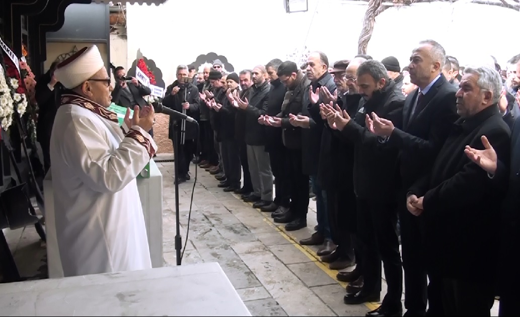 MÜFTÜOĞLU SON YOLCULUĞUNA UĞURLANDI